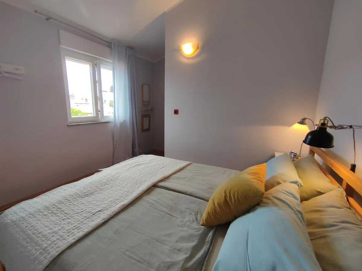 Apartment For Two 200M From The Beach Pula Croatia