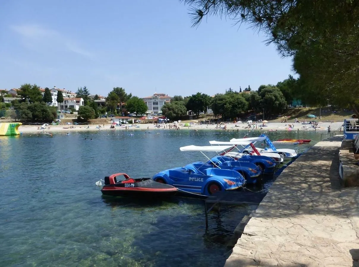 Apartment For Two 200M From The Beach Pula Croatia
